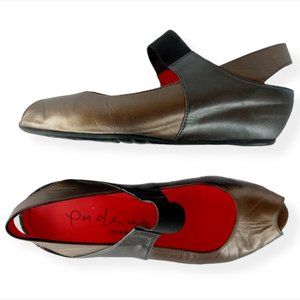 Pas De Rouge Shoes 37.5 EU Mary Janes Slin…